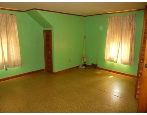 33 W Canton Cir, Springfield, MA 01104 photo 19