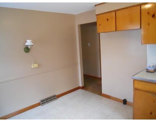 33 W Canton Cir, Springfield, MA 01104 photo 6