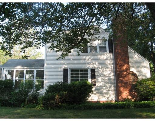 50 Greaney St, Springfield, MA 01104 photo 2