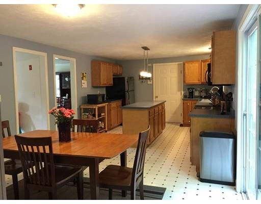 11 Eastview Dr, Worcester, MA 01602 photo 6