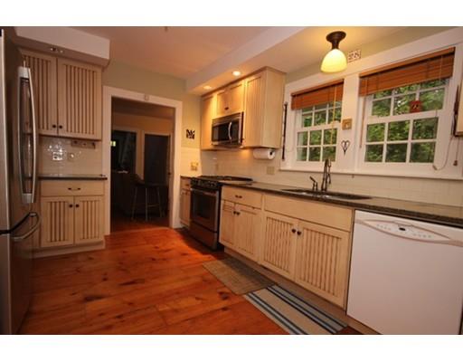 28 Keyes St, Northampton, MA 01062 photo 5