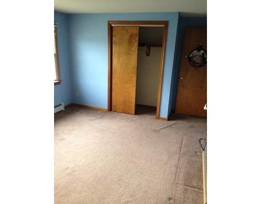 22 Matthew Dr, Easthampton, MA 01027 photo 18