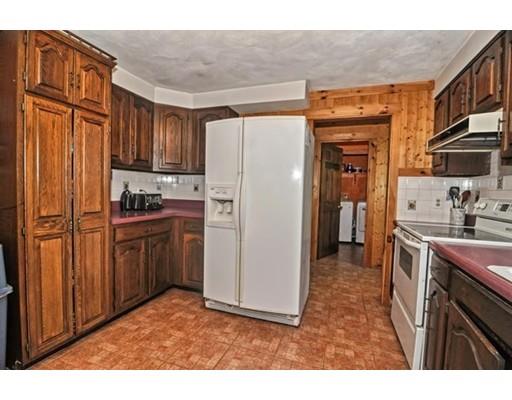 8 Asylum St, Mendon, MA 01756 photo 12