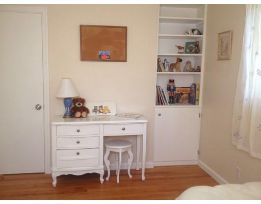 4 Louise Ave, Easthampton, MA 01027 photo 7