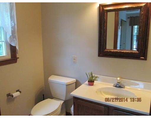 46 Nutmeg Cir, Chicopee, MA 01020 photo 15