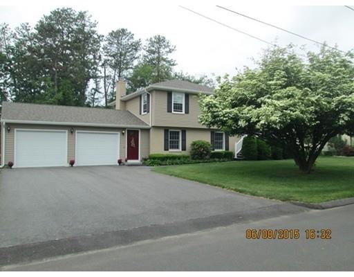 46 Nutmeg Cir, Chicopee, MA 01020 photo 2