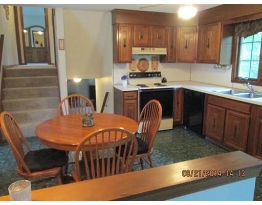 46 Nutmeg Cir, Chicopee, MA 01020 photo 9