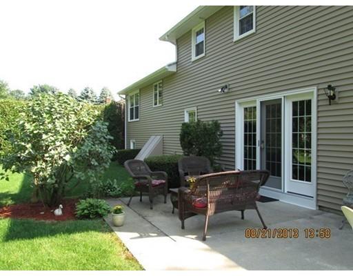46 Nutmeg Cir, Chicopee, MA 01020 photo 24