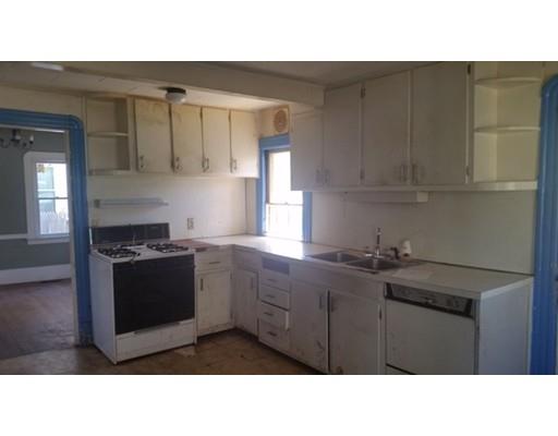 32 Edgemont St, Springfield, MA 01109 photo 7