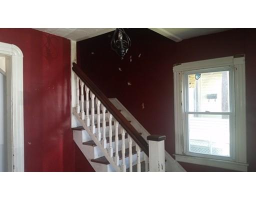 32 Edgemont St, Springfield, MA 01109 photo 5