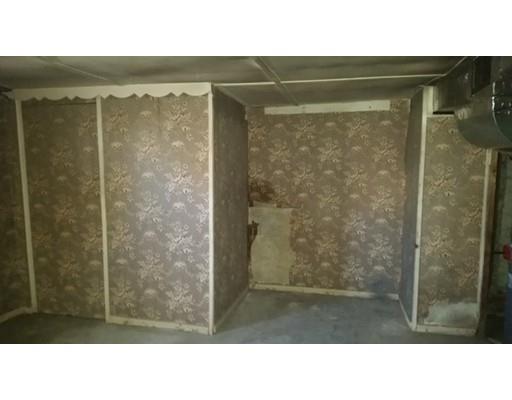 32 Edgemont St, Springfield, MA 01109 photo 9