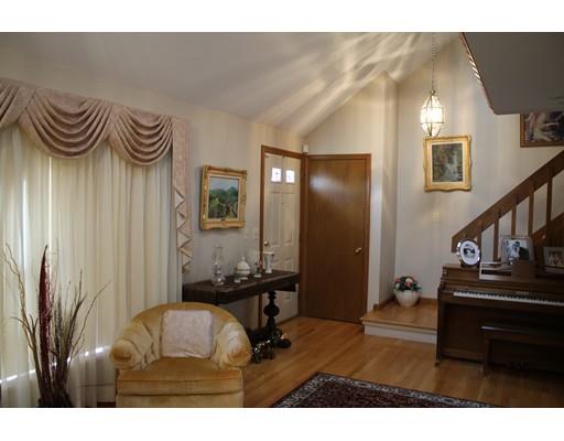 20 Greentree Cir, Springfield, MA 01118 photo 7