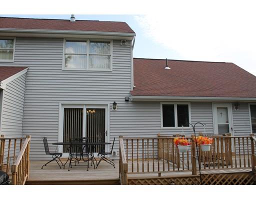 20 Greentree Cir, Springfield, MA 01118 photo 2
