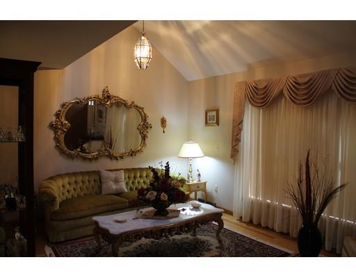 20 Greentree Cir, Springfield, MA 01118 photo 6