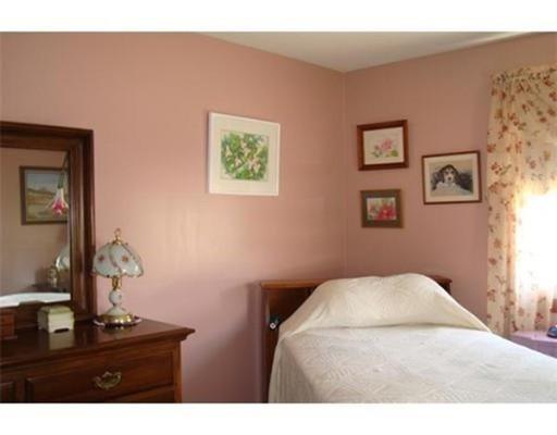 119 Garnet St, Springfield, MA 01129 photo 11