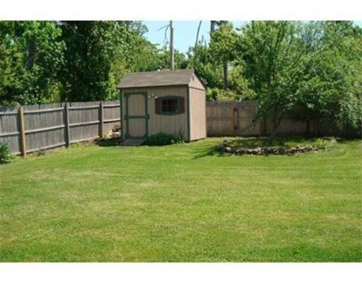 119 Garnet St, Springfield, MA 01129 photo 24