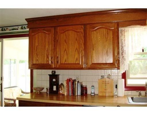 119 Garnet St, Springfield, MA 01129 photo 9