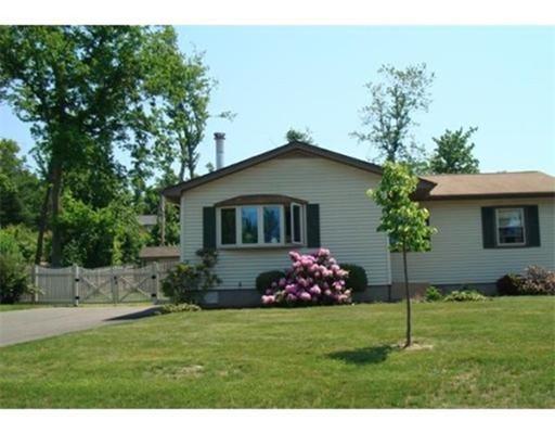 119 Garnet St, Springfield, MA 01129 photo 1