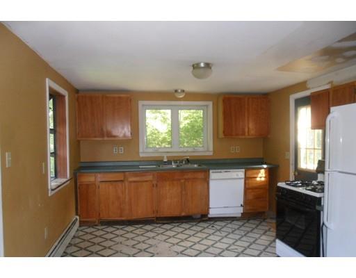 886 Washington St, Gloucester, MA 01930 photo 3