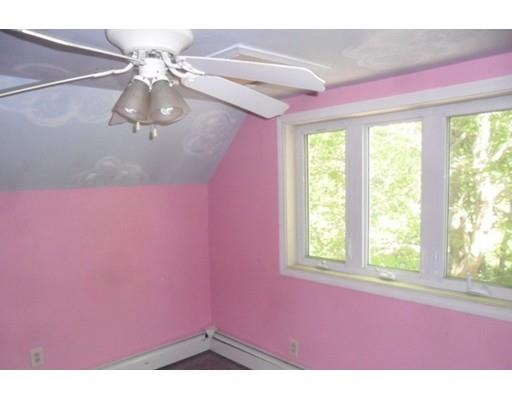 886 Washington St, Gloucester, MA 01930 photo 8