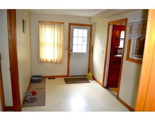 80 Seneca St, Springfield, MA 01151 photo 9