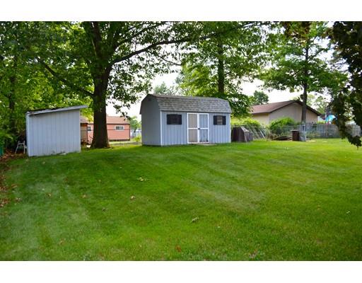 80 Seneca St, Springfield, MA 01151 photo 6