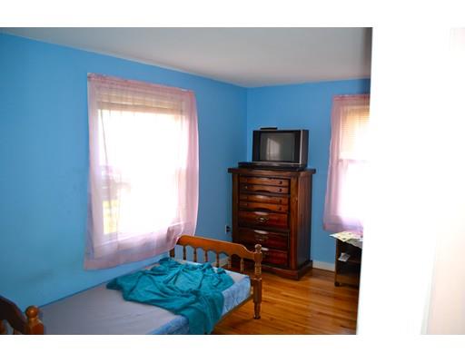 80 Seneca St, Springfield, MA 01151 photo 17