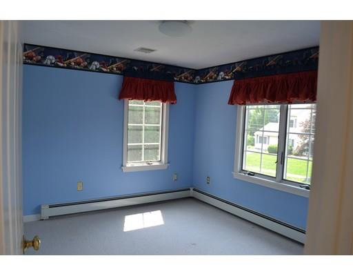4 Waring Rd, Natick, MA 01760 photo 9