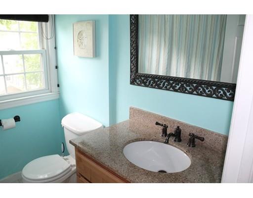 190 Emerson St, Springfield, MA 01118 photo 9