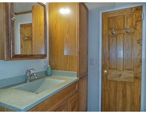 4 Edgemont Ave, Reading, MA 01867 photo 17