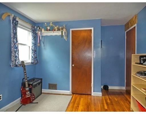 4 Edgemont Ave, Reading, MA 01867 photo 14