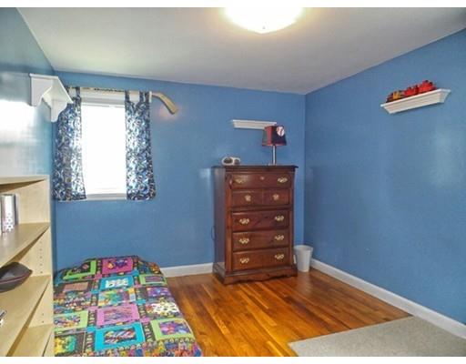 4 Edgemont Ave, Reading, MA 01867 photo 13