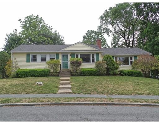 4 Edgemont Ave, Reading, MA 01867 photo 1