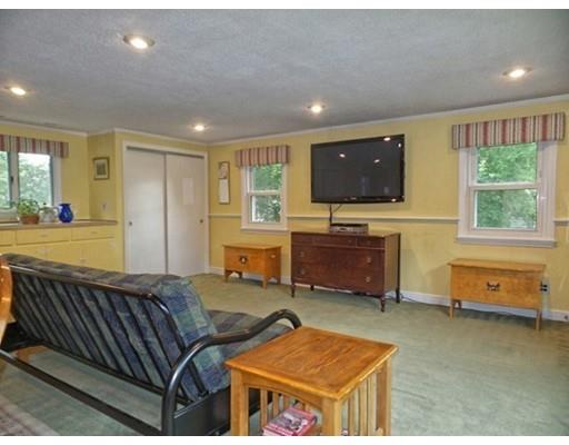 4 Edgemont Ave, Reading, MA 01867 photo 11