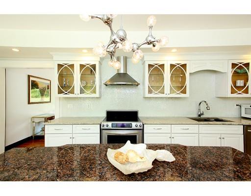 2 Highmeadow Rd, Weston, MA 02493 photo 2