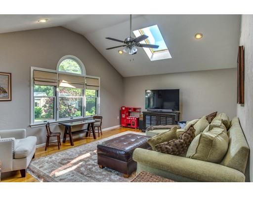 8 Brewster Dr, Needham, MA 02492 photo 10