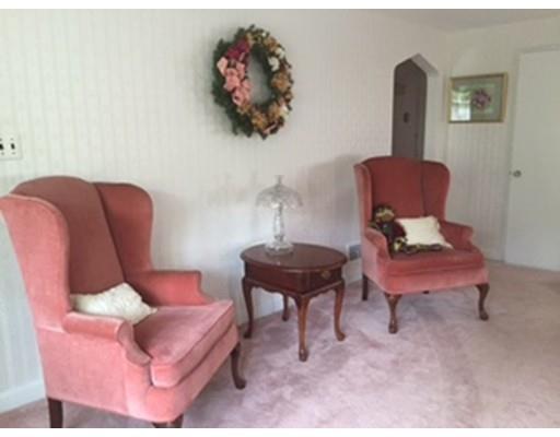 31 Epping St, Arlington, MA 02474 photo 7