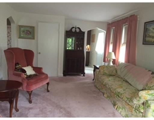 31 Epping St, Arlington, MA 02474 photo 8