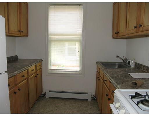 42 Peckham St, Fall River, MA 02724 photo 4