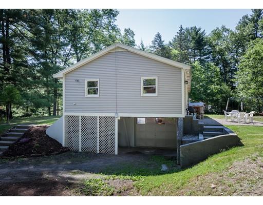 132 Strong St, Easthampton, MA 01027 photo 3