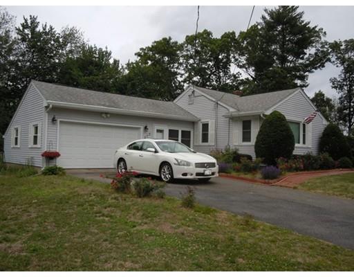 272 Hartwick St, Springfield, MA 01108 photo 2