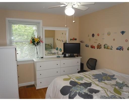 272 Hartwick St, Springfield, MA 01108 photo 15