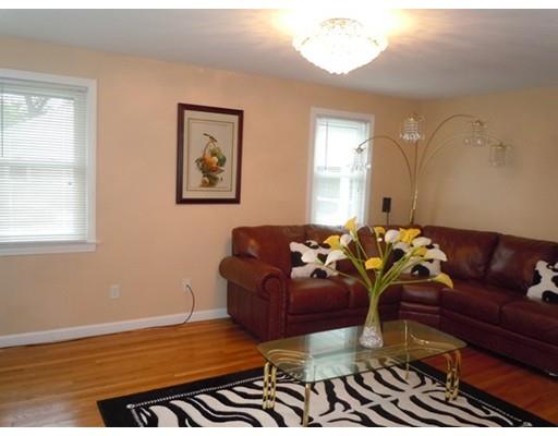 272 Hartwick St, Springfield, MA 01108 photo 11