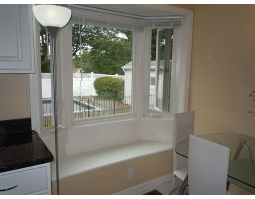 272 Hartwick St, Springfield, MA 01108 photo 10
