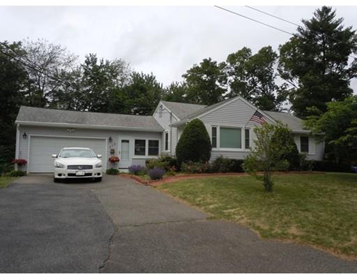 272 Hartwick St, Springfield, MA 01108 photo 1