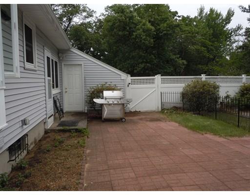 272 Hartwick St, Springfield, MA 01108 photo 29