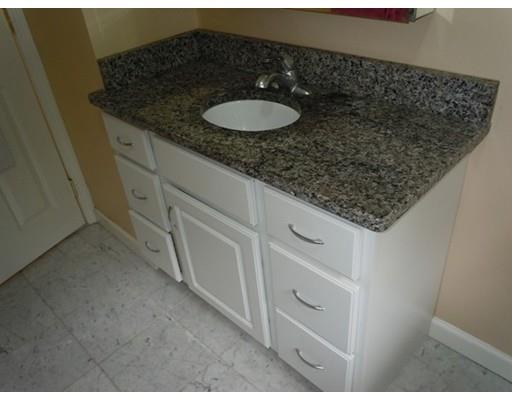272 Hartwick St, Springfield, MA 01108 photo 18