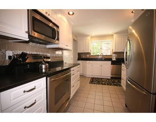 97 Edgebrook Rd, Framingham, MA 01701 photo 7
