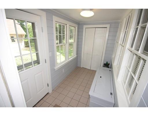 97 Edgebrook Rd, Framingham, MA 01701 photo 22