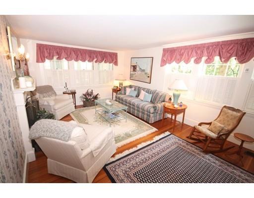 97 Edgebrook Rd, Framingham, MA 01701 photo 8